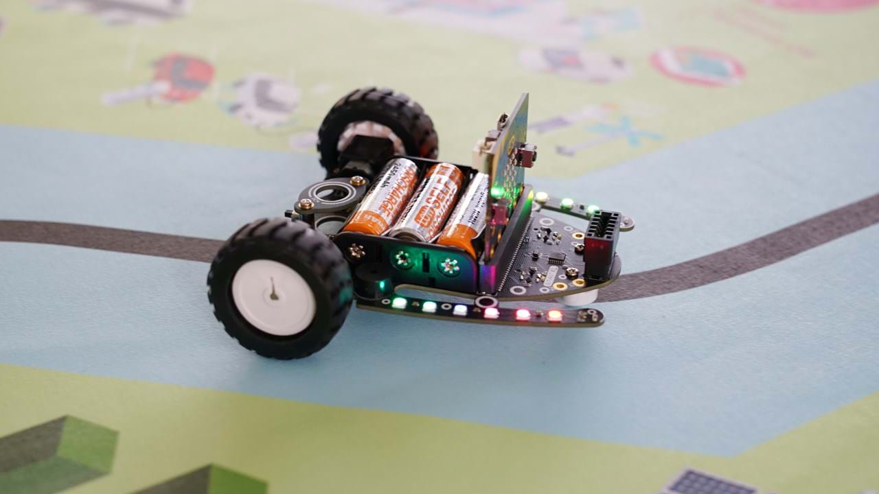 Programmering med en bit:bot bil
