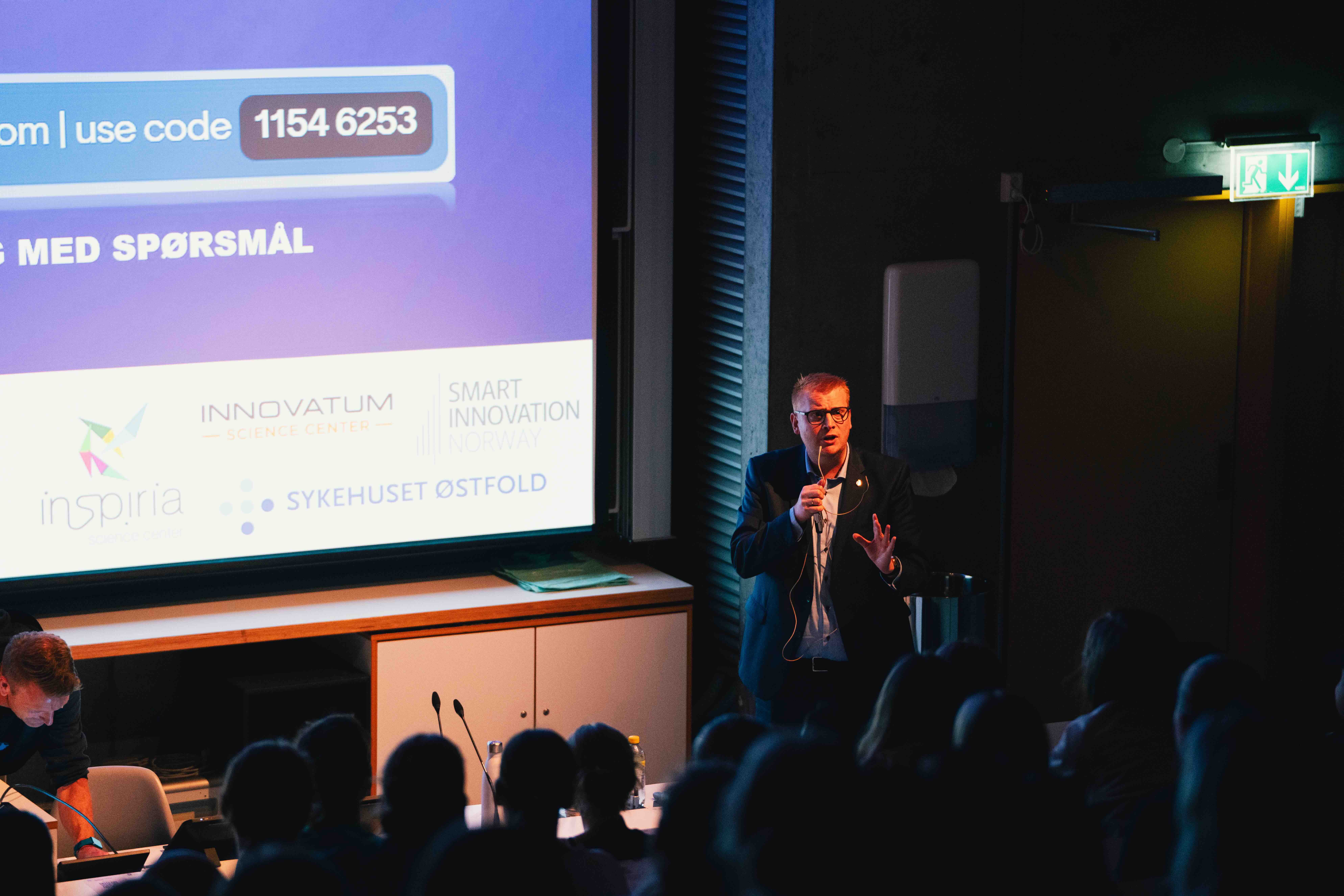 2025 06 05 AI+Forungdom 72Ppi 4