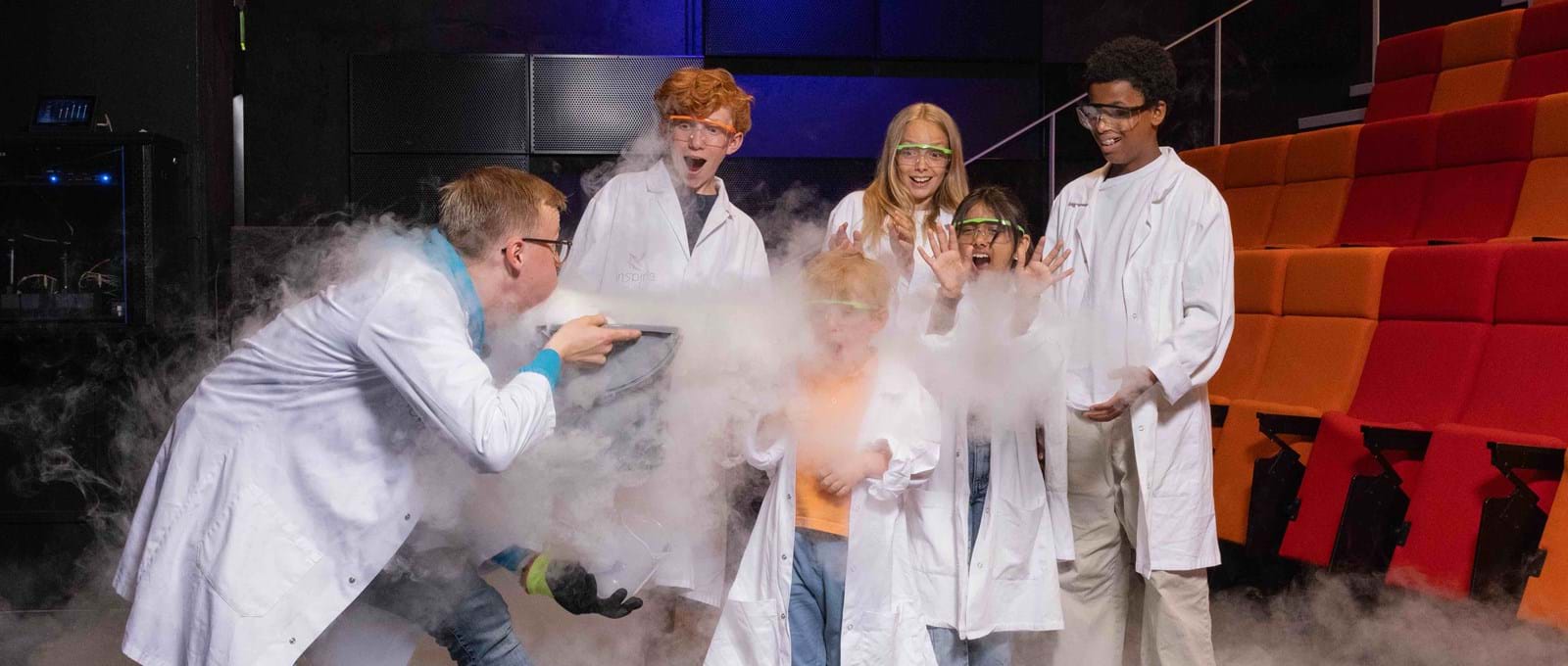 276 23 Try Morgendagens Helter 1204 Ikke Annonsering