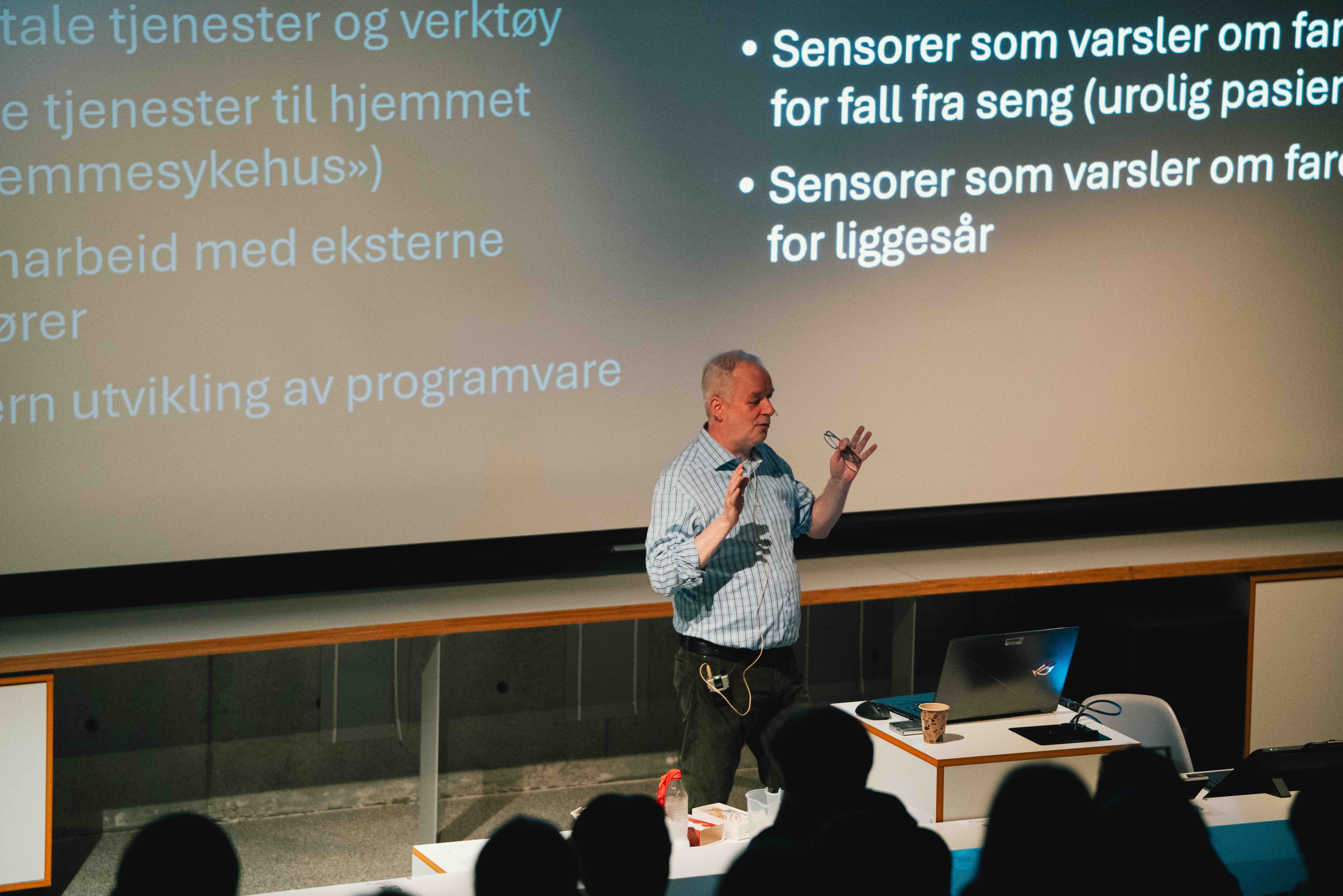 2025 06 05 AI+Forungdom 72Ppi 3